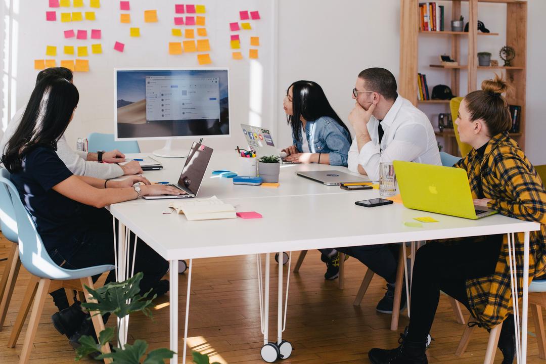 Harnessing the Power of Company Culture: Top 6 Tips, Tricks and Examples